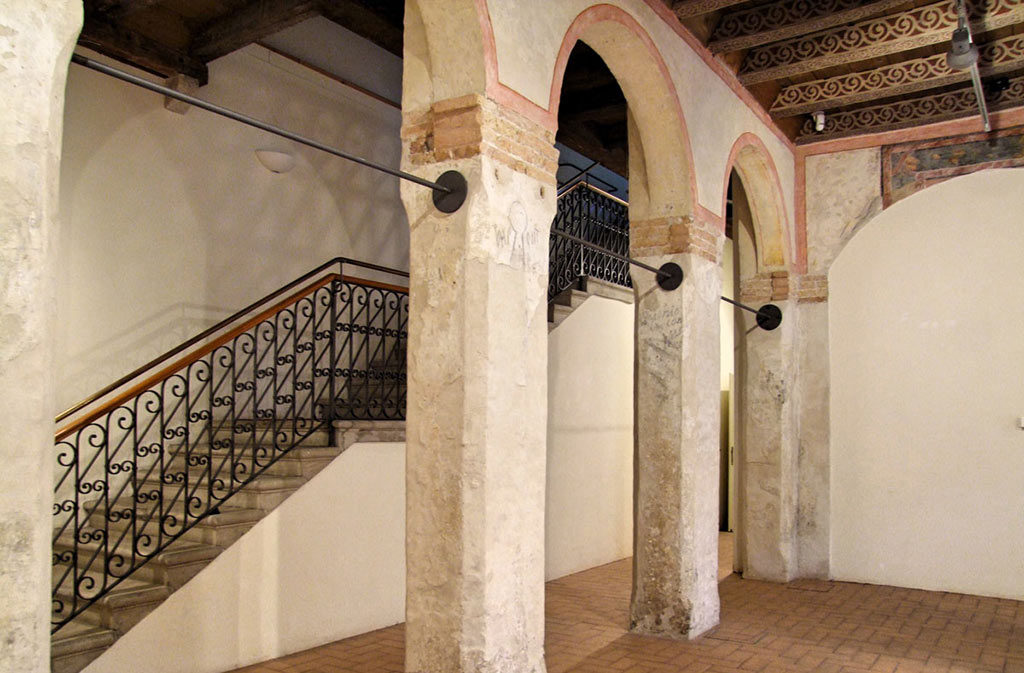 What to see in Sacile: Hospitable San-Gregorio - Arcade