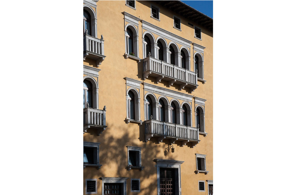 What to see in Sacile: Palazzo Carli - Particular facade