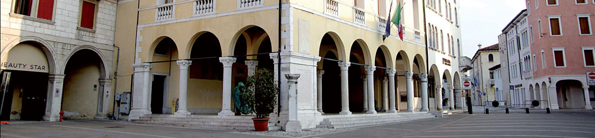 Cosa vedere a Sacile: Palazzo Comunale - esterno