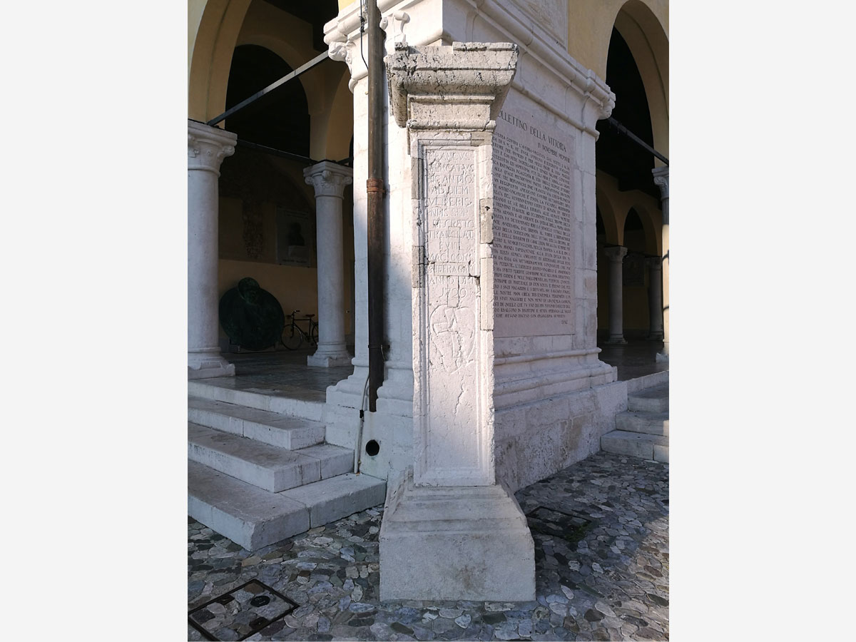 Storia di Sacile: Colonna 1729