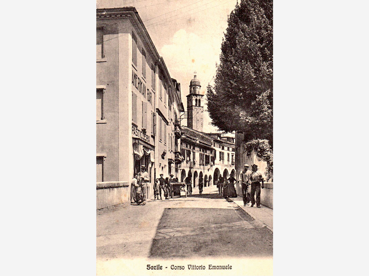 Storia di Sacile: cartolina Corso Vittorio Emanuele