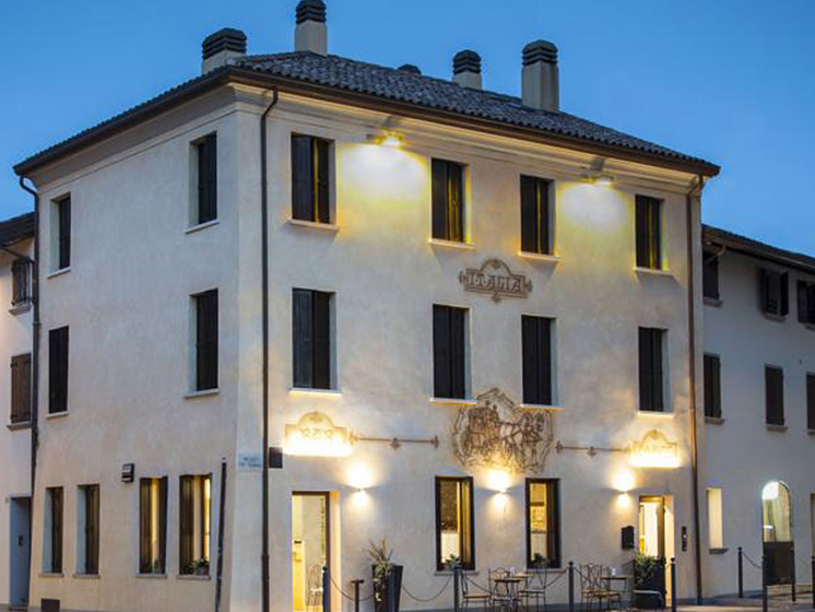 Dove dormire a Sacile: Hotel Italia - esterno